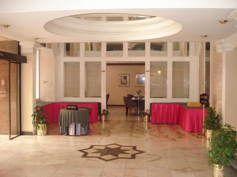 Atlas Hotel Manama Ngoại thất bức ảnh