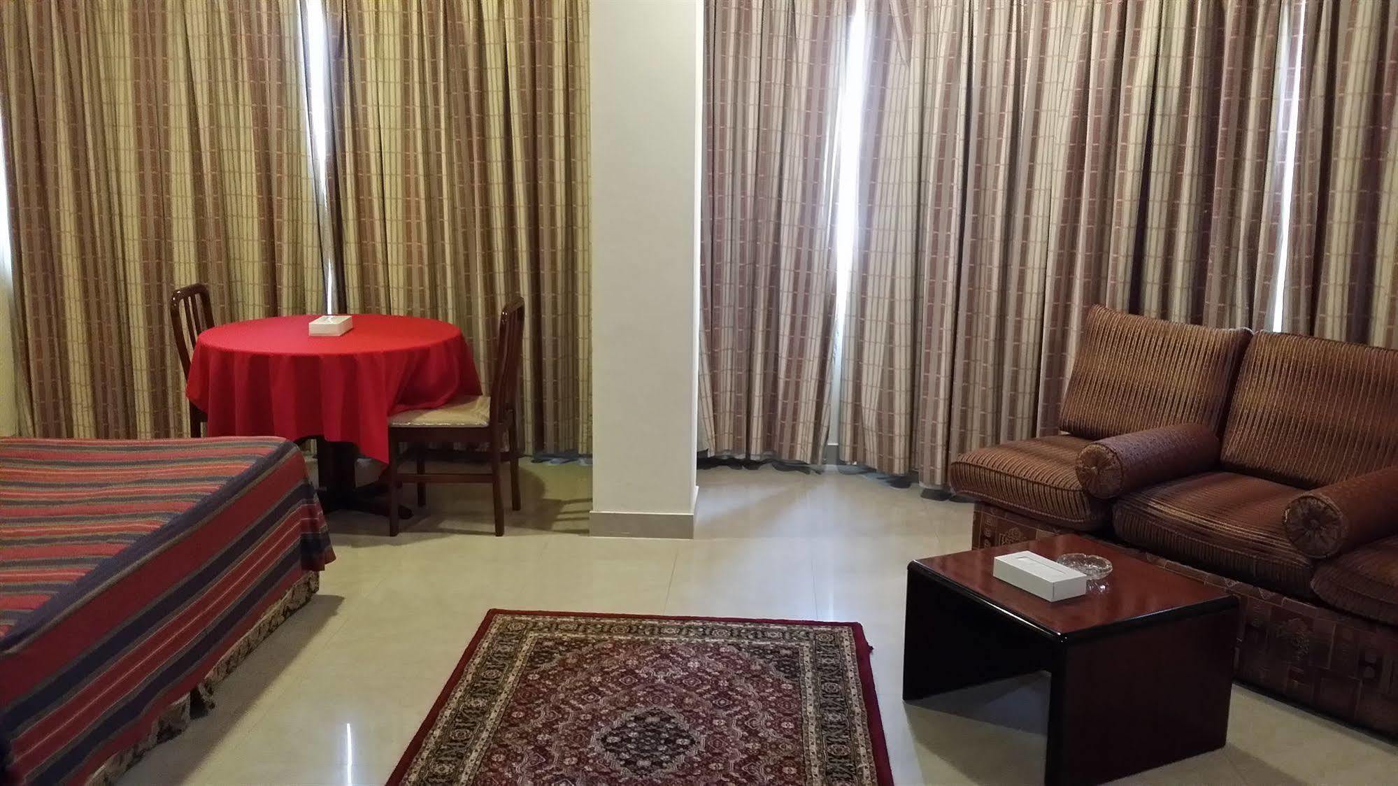 Atlas Hotel Manama Ngoại thất bức ảnh