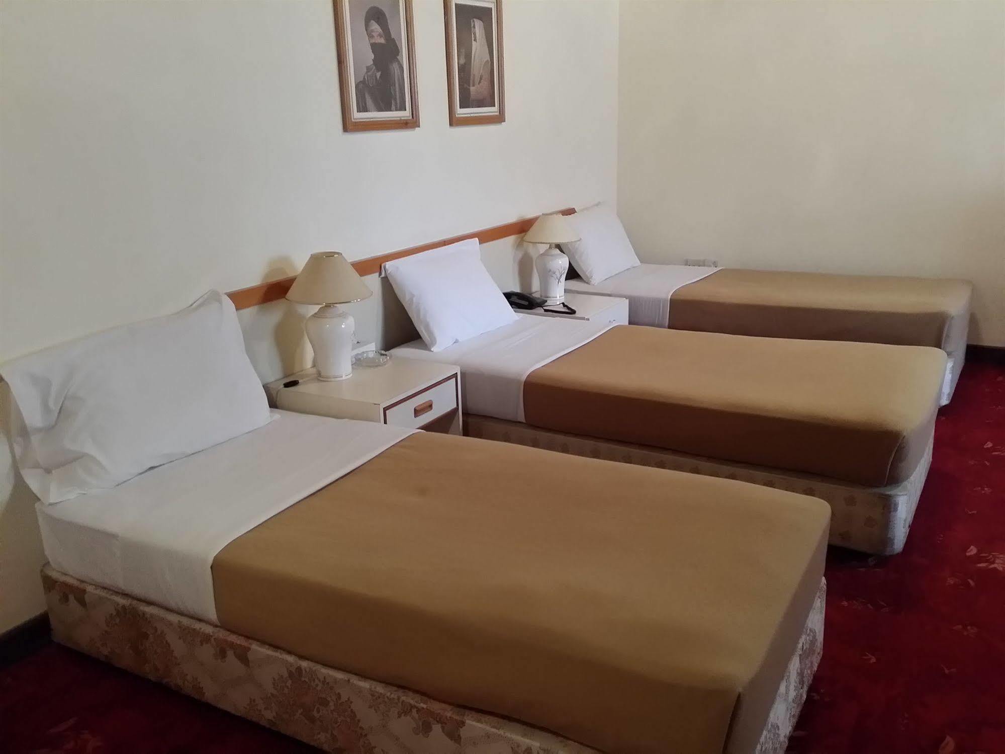 Atlas Hotel Manama Ngoại thất bức ảnh